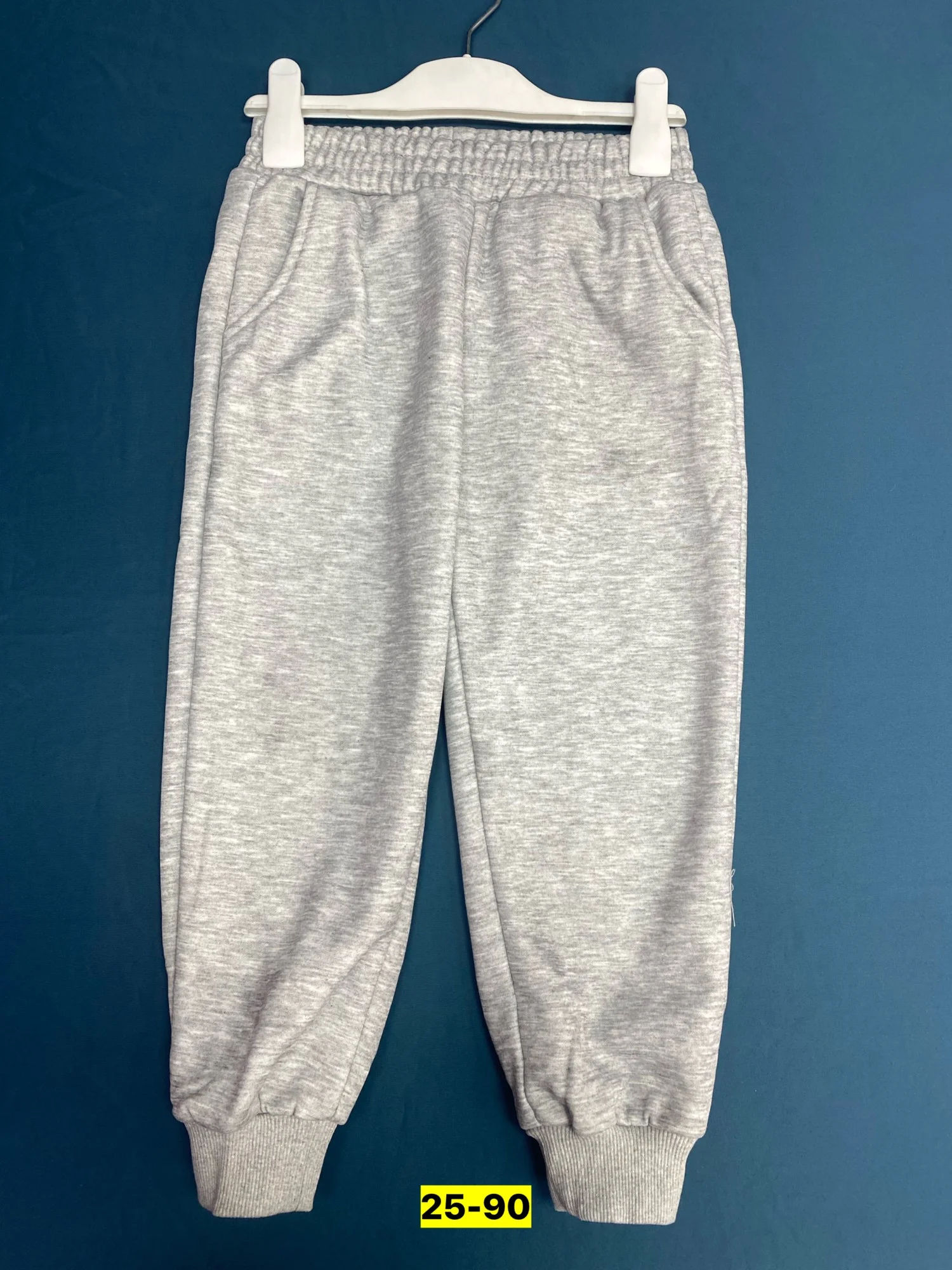 Цена штучно: 600руб Цена оптом: 550руб упак. 1шт=550руб Спортивные штаны, хлопок Размеры 1