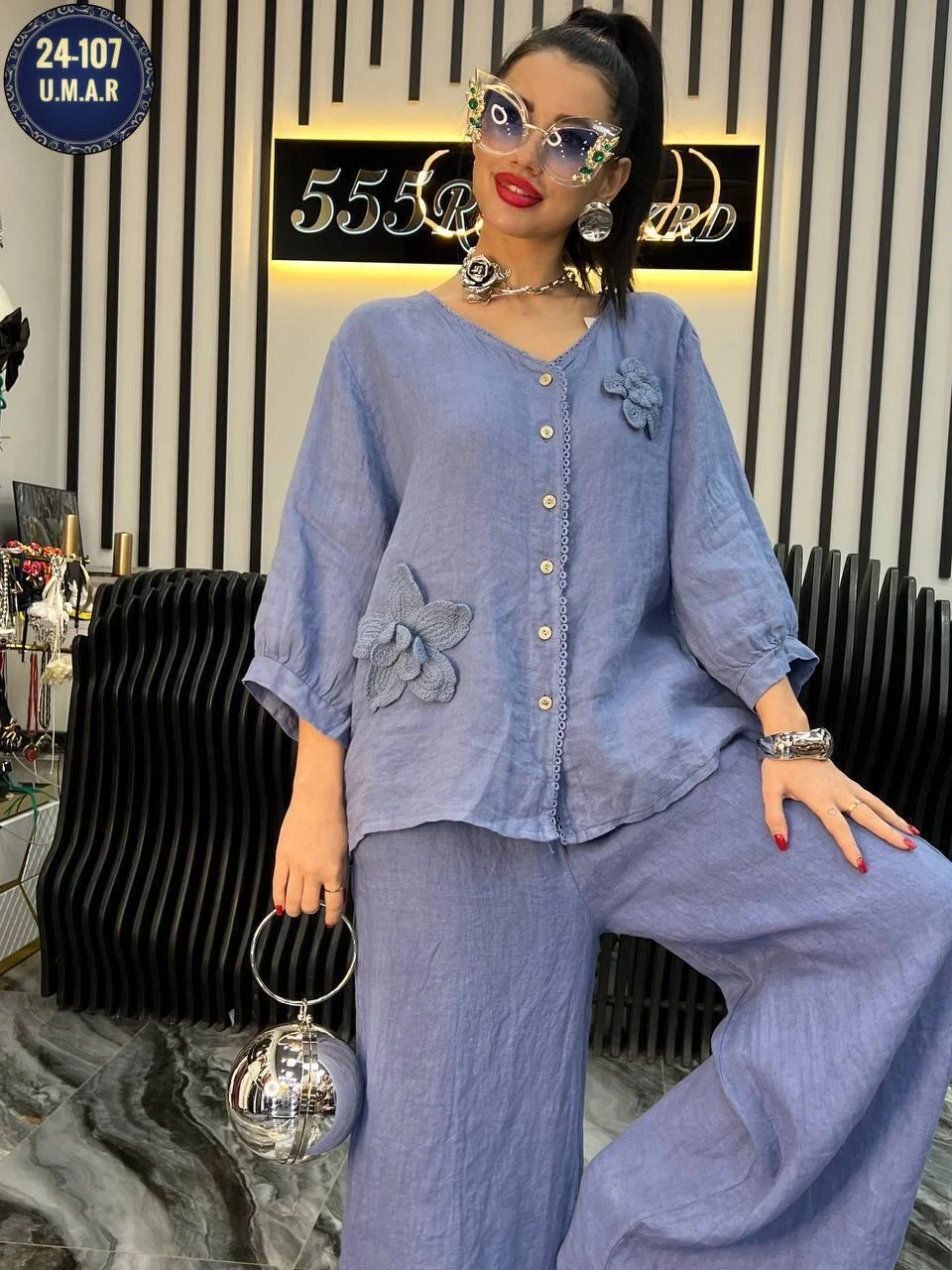 НОВИНКИ ПОЛУЧИЛИ КОСТЮМ ДВОЙКА ТКАНЬ: СИНГАПУР РАЗМЕРЫ: 50 52 54 56 58 ЦЕНА: 800