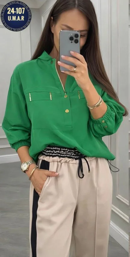 Распродажа кофта Ткань плотни лайт Размеры 44_46_48_50_52_54 Цена 400.Рублей Цвета без выб