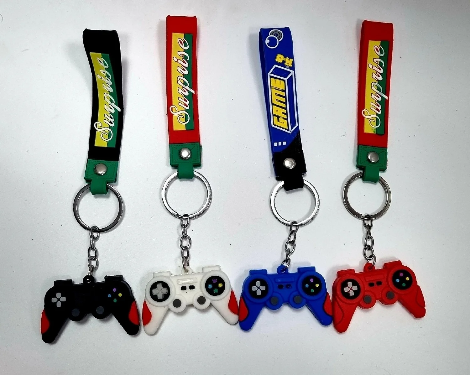 Игрушка, резина РАСПРОДАЖА Брелки с мультяшными героями , брелки с подвесками модные силик