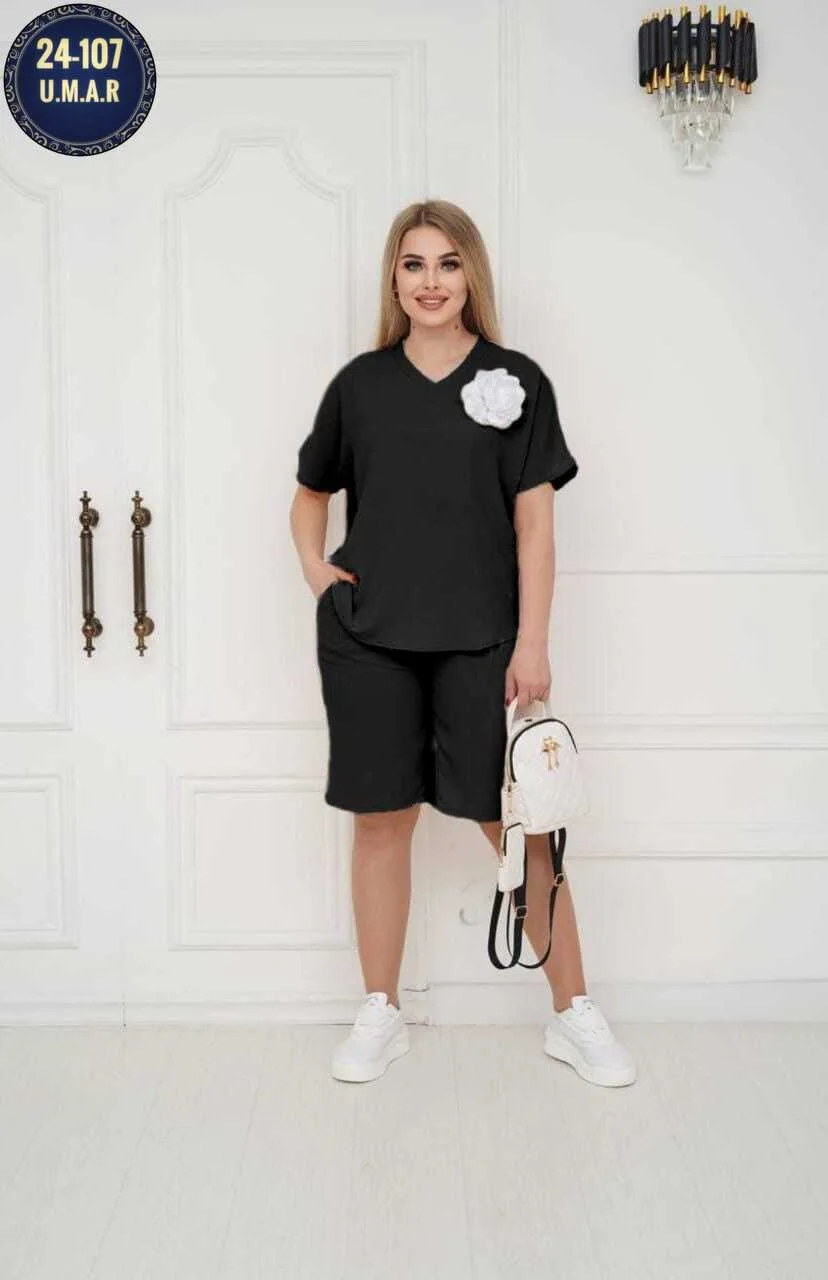 Получили новинки Шикарный двойка Шорты плюс Кофта хорошая Ткань Сингапур Размеры 50-52 54-