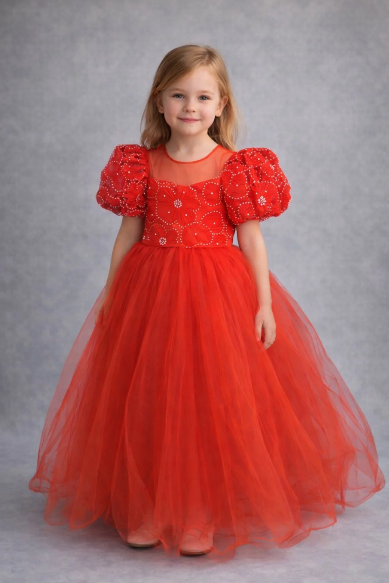 Цена штучно: 2000руб Цена оптом: 1900руб упак. 4шт=7600руб Платье, фатин Размеры 116-122-1