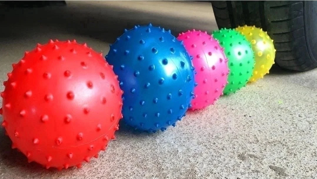 Распродажа Цена 50р Цена от 10х45=450 В наличии 10000 штук Мячики надувные ежики в