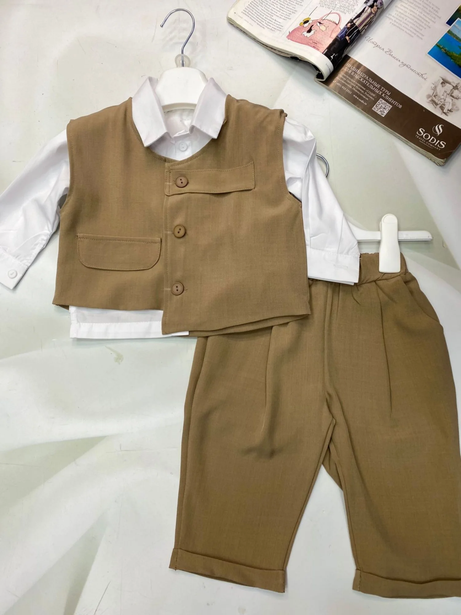 Цена штучно: 2000руб Цена оптом: 1700руб упак. 5шт=8500руб Костюм тройка, трикотаж Размеры