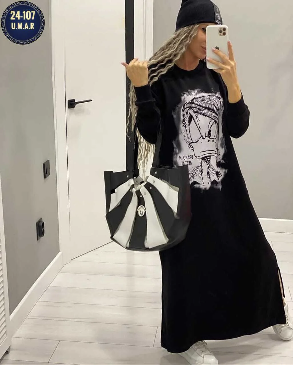 РАСПРОДАЖА ТЕПЛЫЕ ПЛАТЬЯ НА ФЛИСЕ С ПРИНТОМ ЦВЕТ ЧЕРНЫЙ РАЗМЕРЫ С Плюсм идуть 54-56