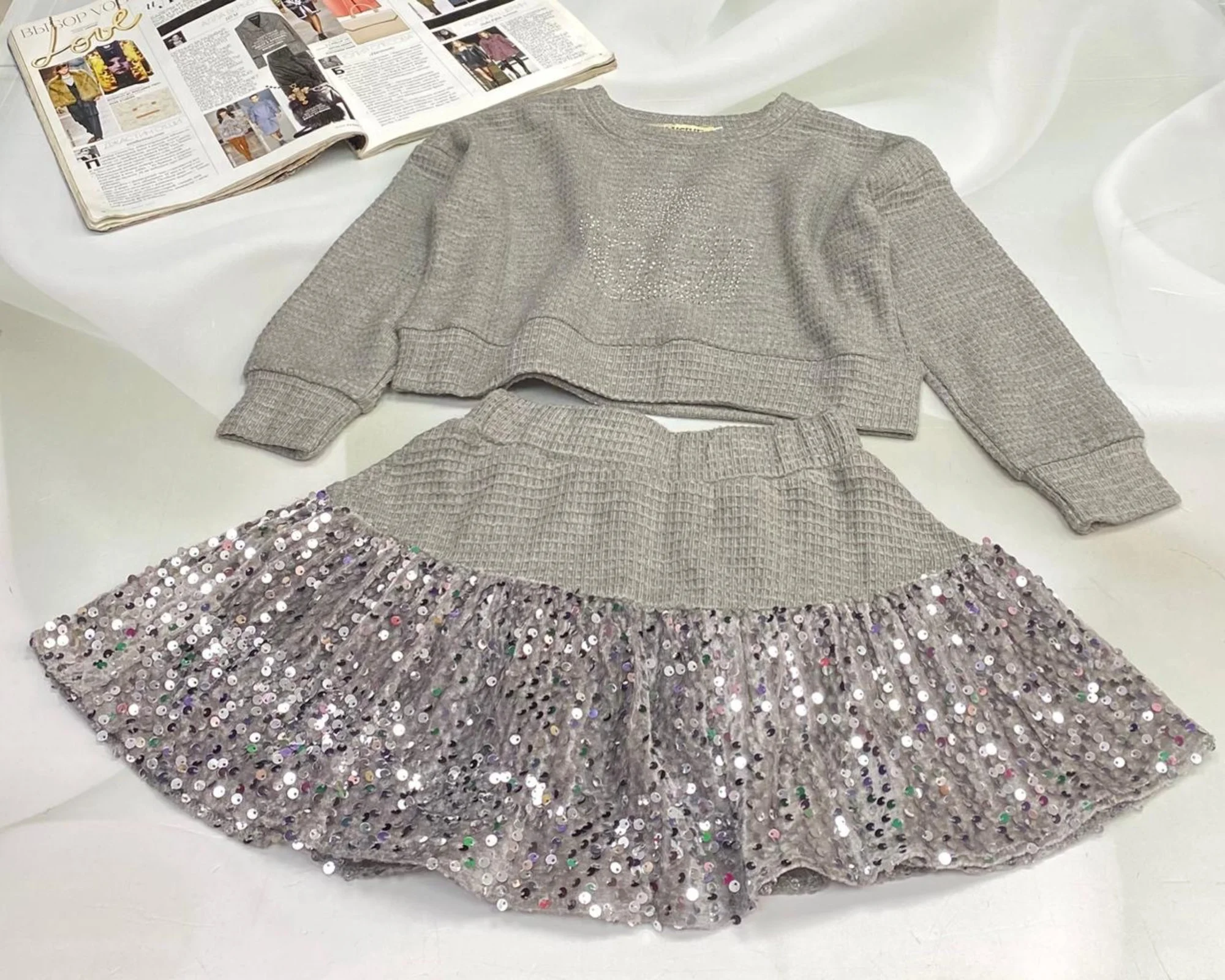 Цена штучно: 700руб Цена оптом: 700руб упак. 5шт=3500руб Костюм двойка, хлопок Размеры 92-