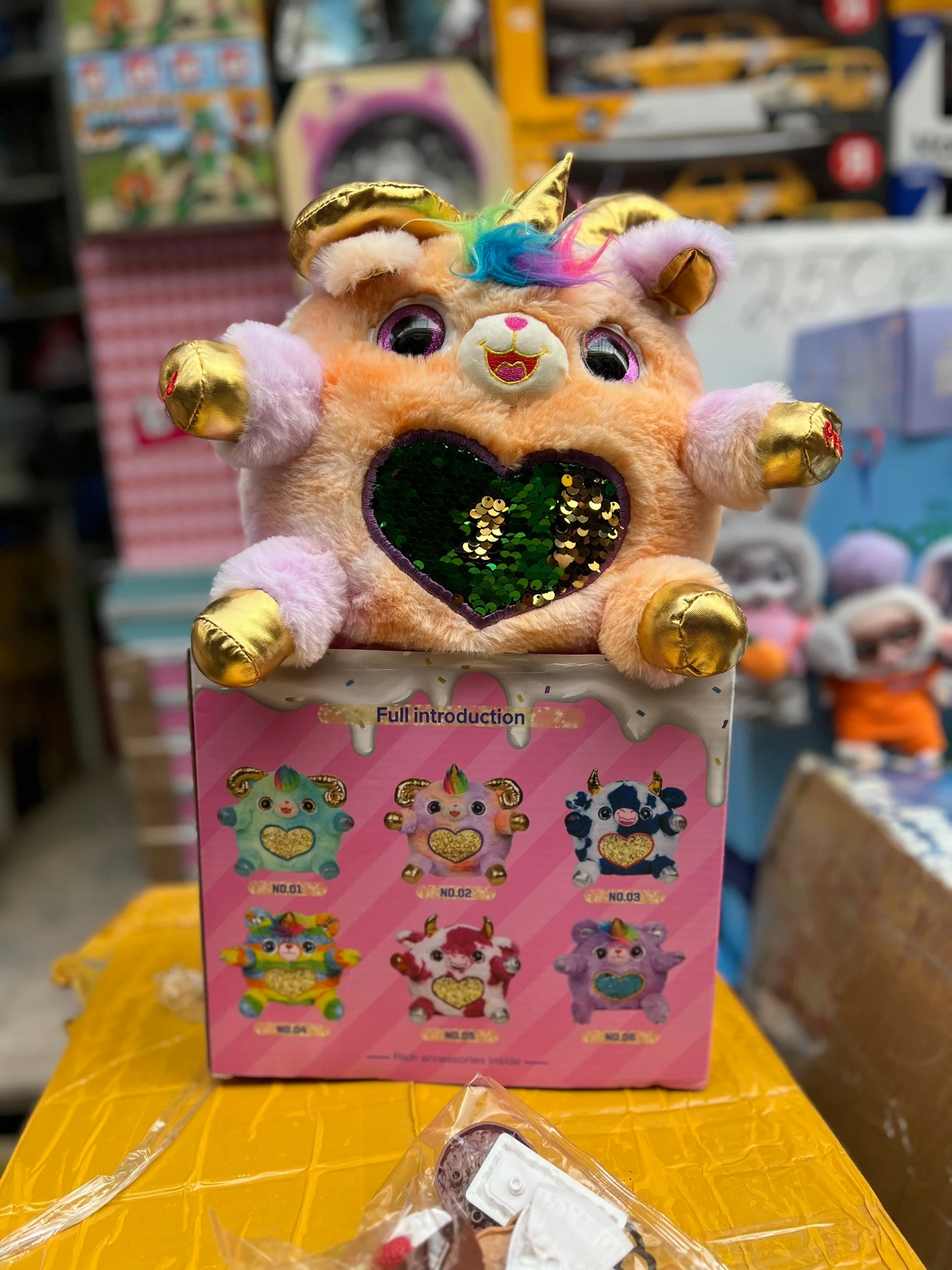 Сюрприз Сюрприз Распродажа Цена 450 руб Без вибора цвета Музыкальный повторяет слово запис