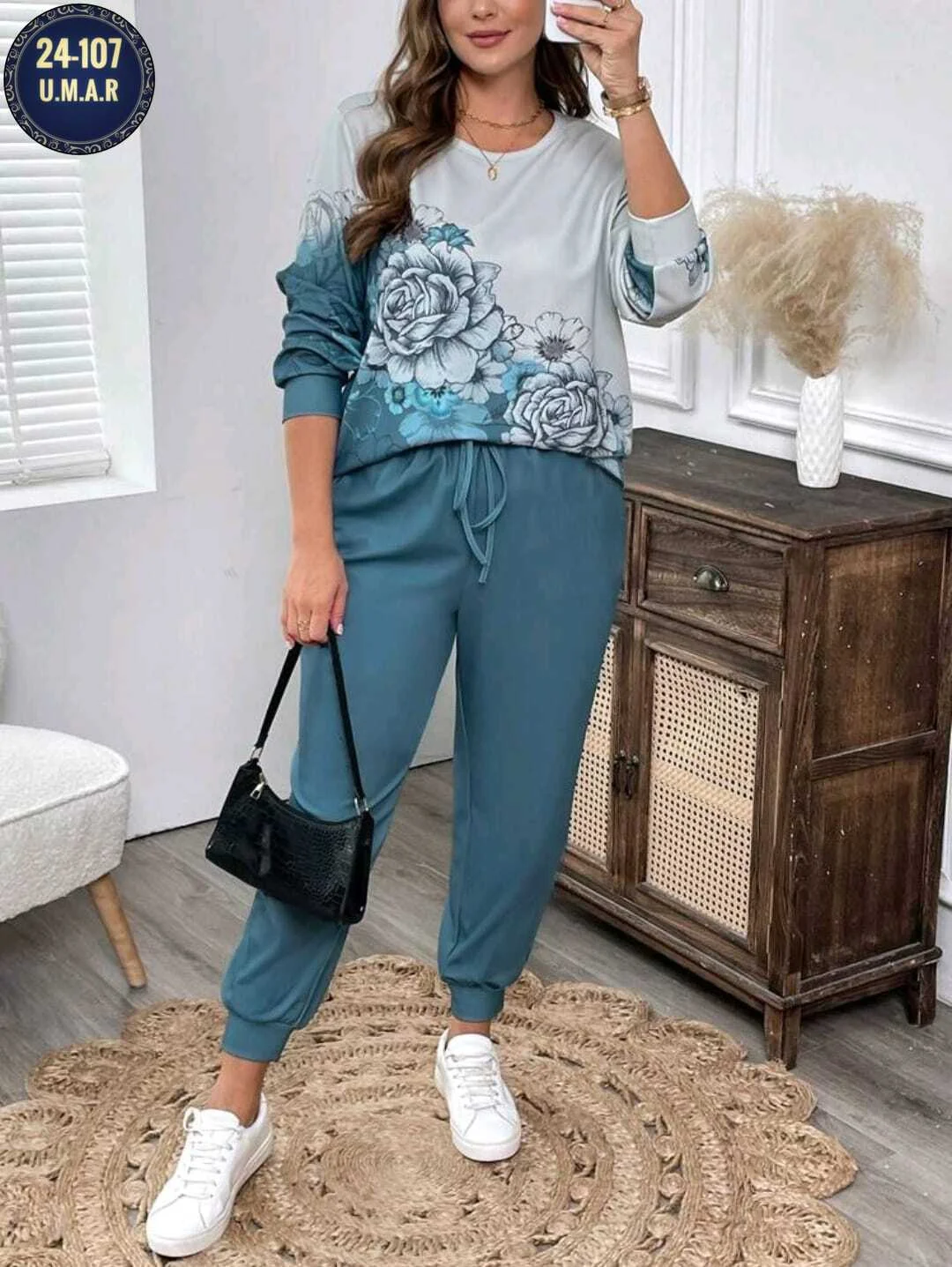 Распродажа костюм двойка Ткань трикотаж Размеры 52 54 56 58 цена 500 уб Успейте