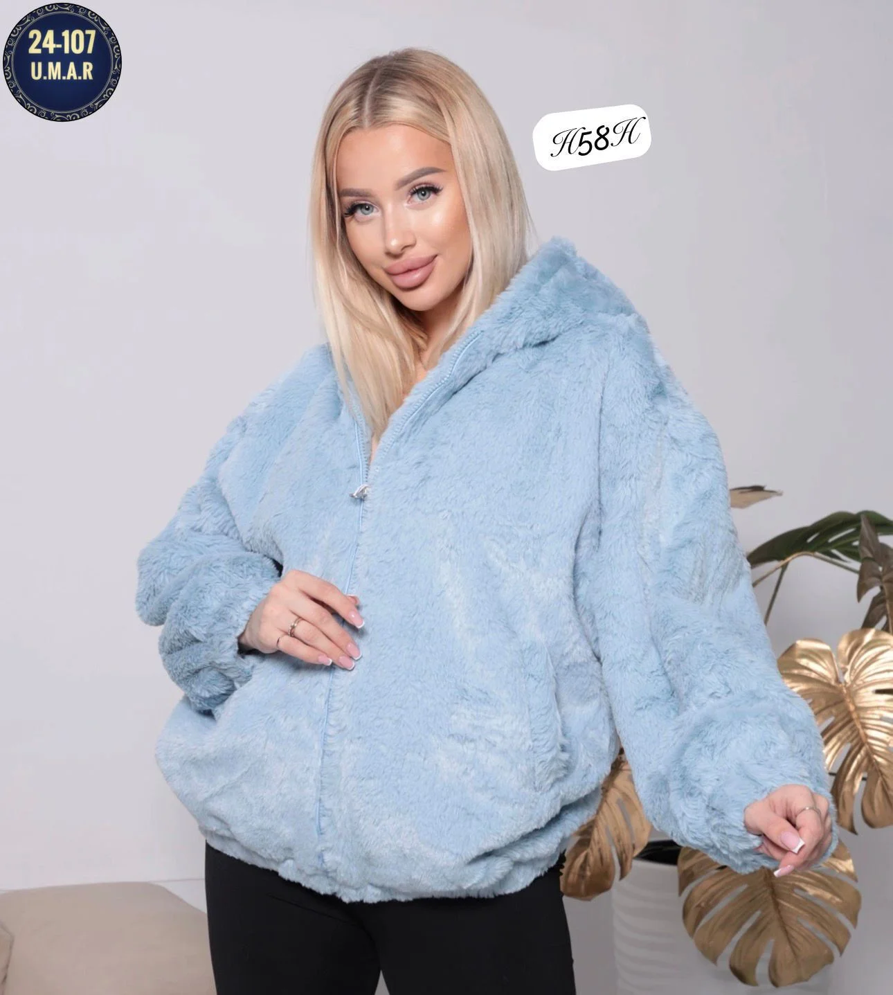 распродажа эксклюзивные шубка ткань барашка с подкладкой размеры 46-48 50-52 Цена 450р Вни