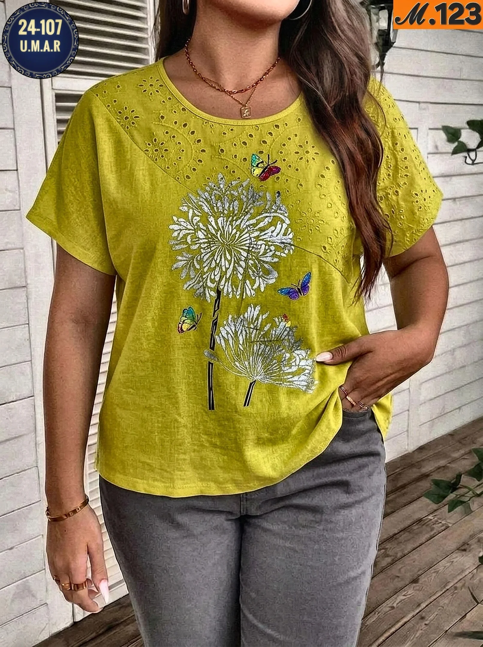 Цена 350 рублей Новинка женская футболка. Размеры: L 46 48 , XL 48 50
