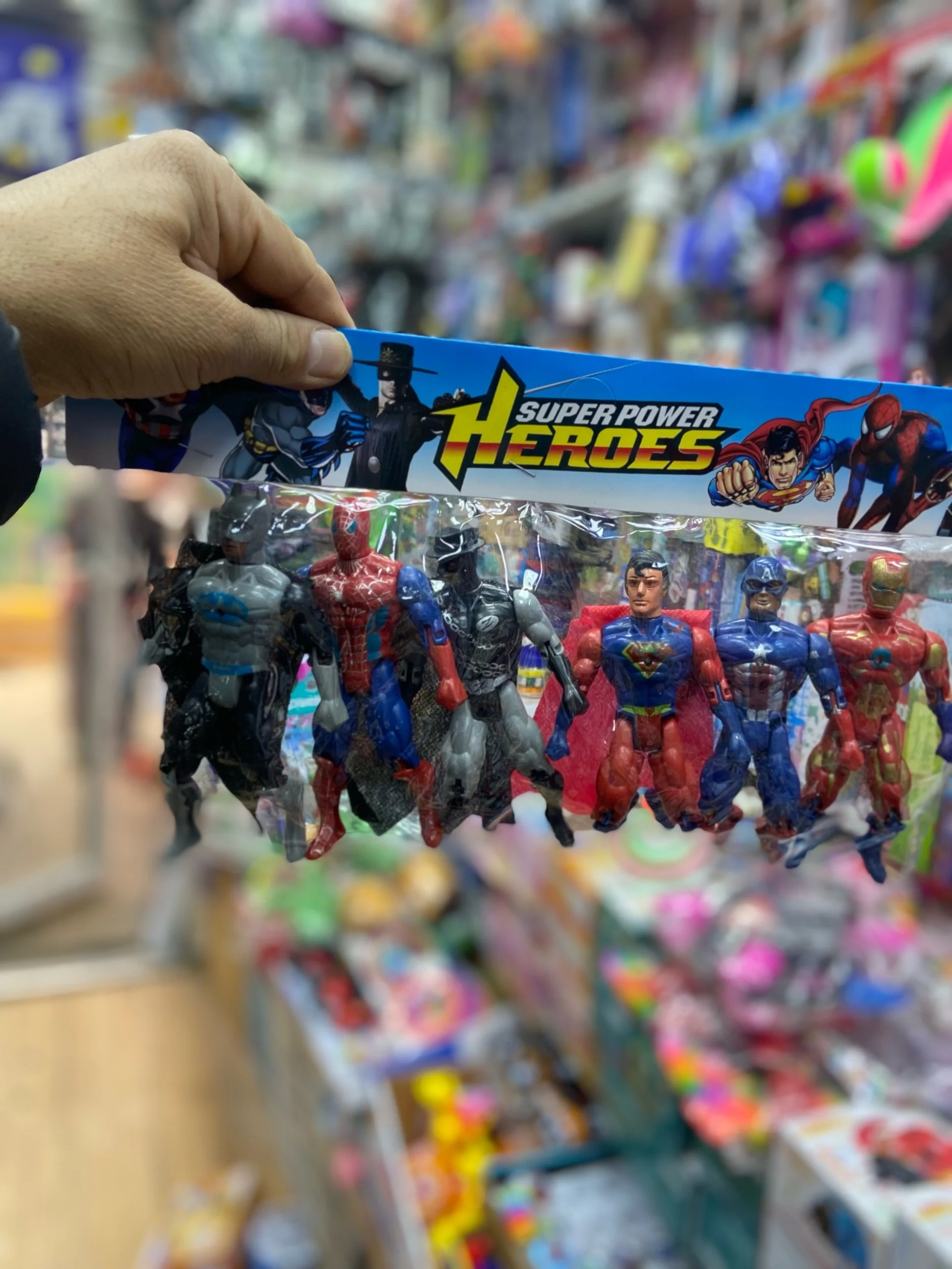 Набор 6в1 героев в пакетиках хорошего качество. Цена 300