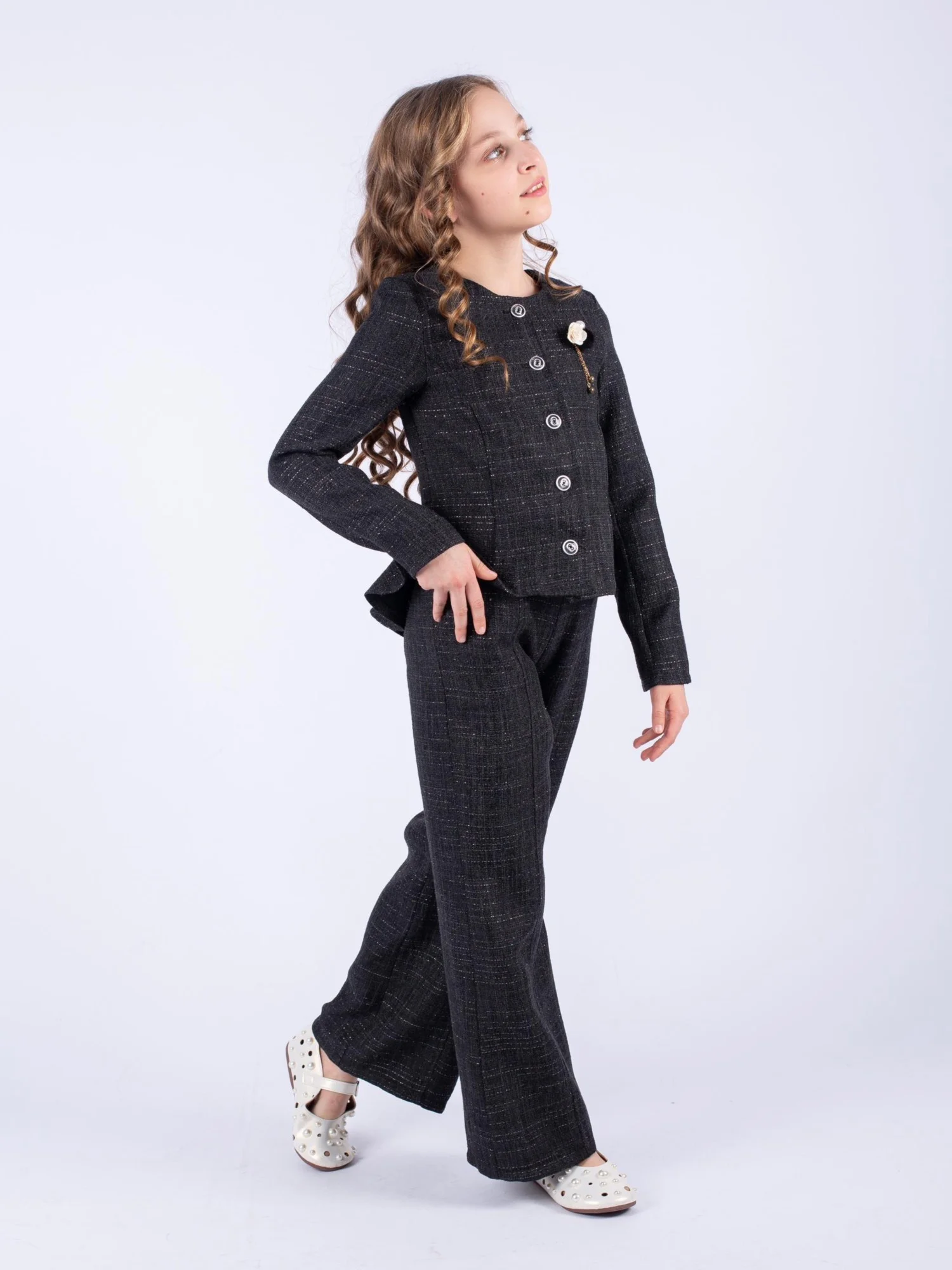 Цена штучно: 2300руб Цена оптом: 2000руб упак. 5шт=10000руб Костюм двойка, твид Размеры 11