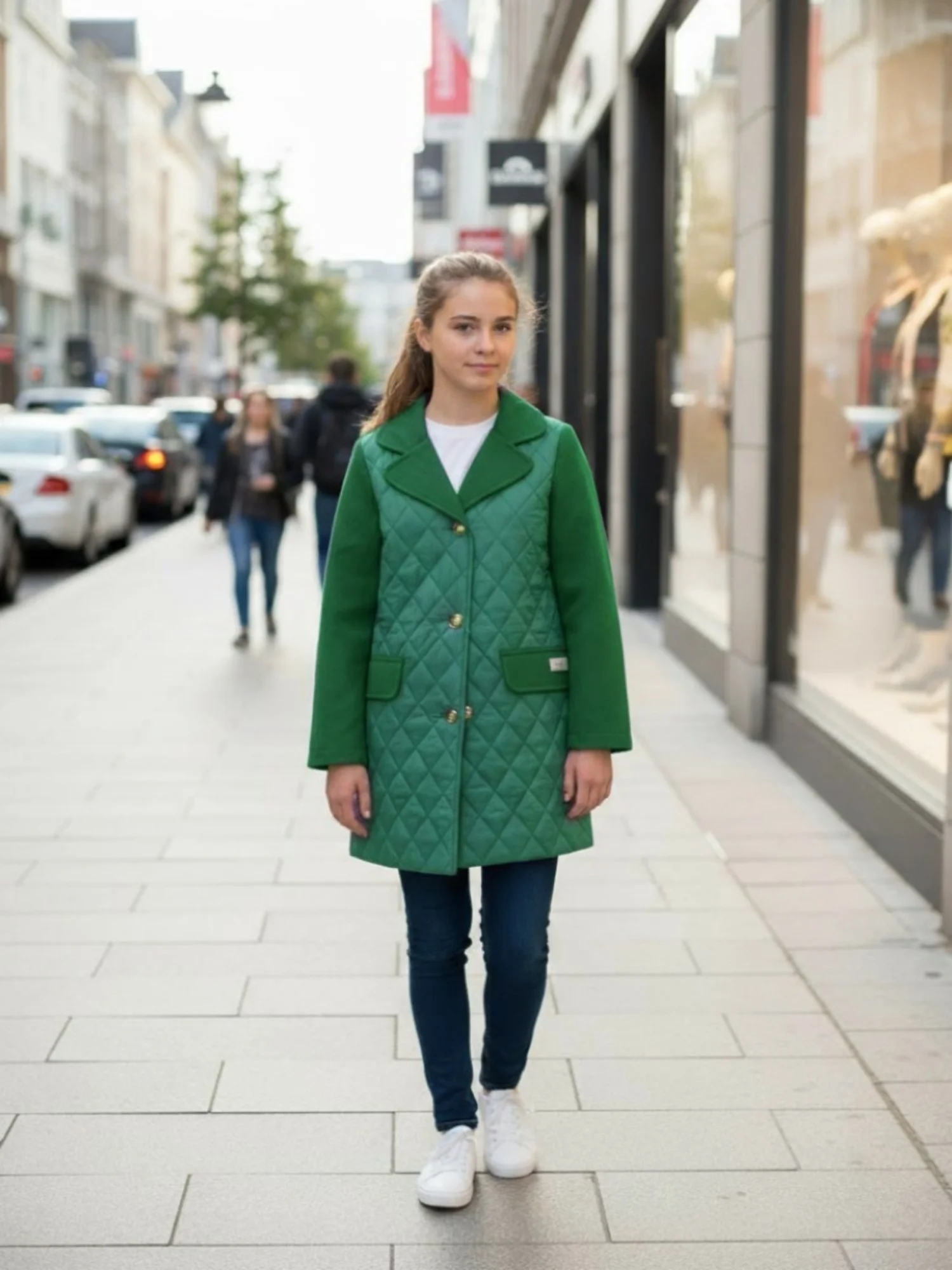 Цена штучно: 800руб Цена оптом: 800руб упак. 4шт=3200руб Пальто, плащевка Размеры 122-128-