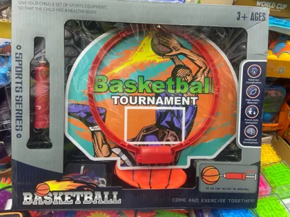 Набор детская баскетбольная корзина с мячиком и насосом в коробках . Цена 450 .