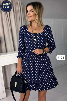 Получили шикарные платья Размера: 42 44 46 48 Ткань вельвет Цена:500