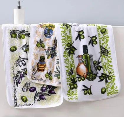 Быстросохнущие полотенца из микрофибры с вышивкой и с петелькой. Цена: 35 руб 20 х