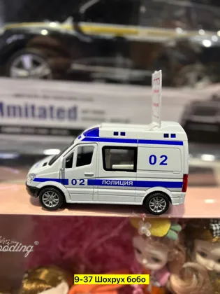 Цена штучно: 550руб Игрушка, металл Для мужчин и для женщин Металическая машина полицейска