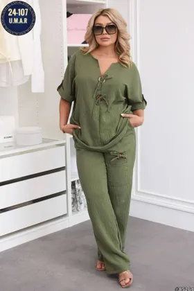 Получили новинки кастюм Есть в наличии Размеры 52,54,56,58,60,62 Ткань Сингапур Цена 1000