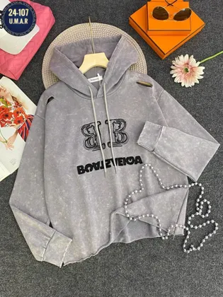 Новинки Цена : 550 шт. Размеры Единый: 42, 44, 46, 48, 50 Толстовки Шикарные