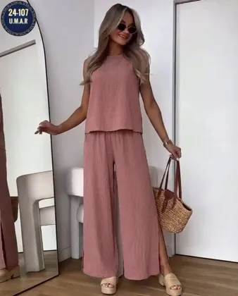 Получили стильные и модные двойки Идеальный крой Ткань леон Качество супер Размеры 46 48