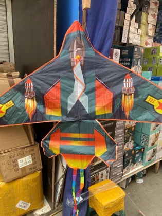 Воздушный змей Истребитель , с леской, цена 250 . Воздушный змей отличный способ весело