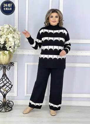 Распродажа по 600р Цвет без выбор Костюм двойка Качество супер Размер 48-50 52-54 56-58