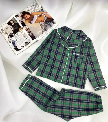 Цена штучно: 750руб Цена оптом: 700руб упак. 5шт=3500руб Пижама, хлопок Размеры 104-110-11